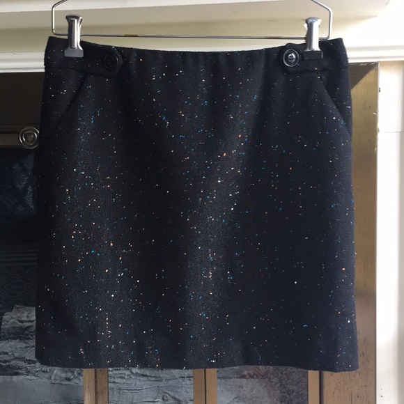 Outback Red Dresses & Skirts - Outback red black pencil skirt pockets wool Sz 4